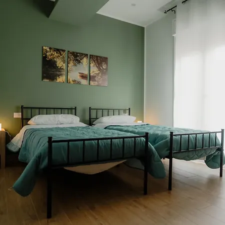 Sarina's * Παλέρμο